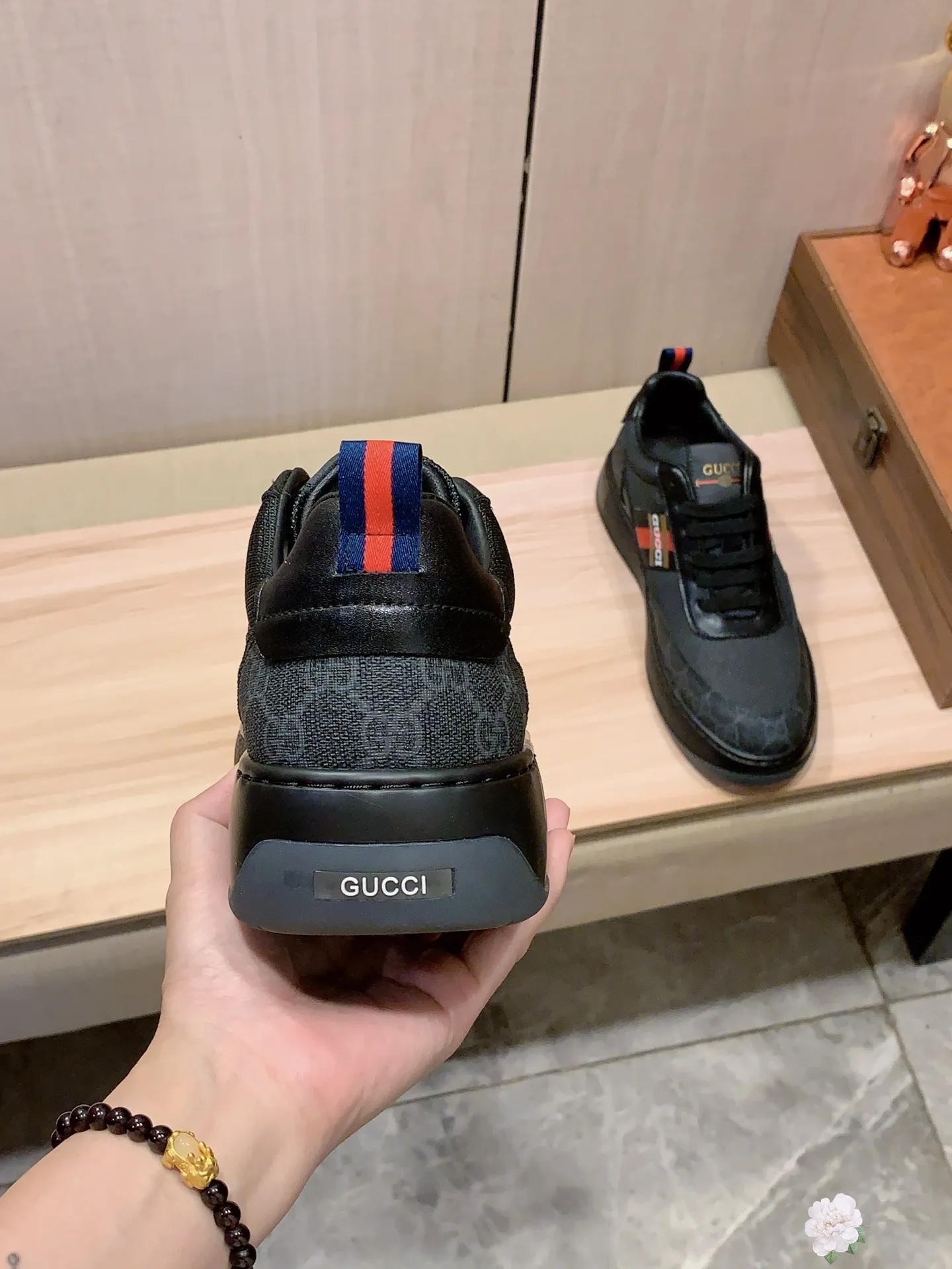 Men's Men's Shoes💰442💰💰🎩🎩[Lightning][Lightning] "Gucci*" The latest and most popular casual shoes, top brand [seduce] luxury~purchase, top~quality. [Strong] The upper is made of imported breathable cowhide with material ➕ breathable sheepskin lining (•) and fine workmanship. The original stylish and stylish soft rubber wear-resistant and non-slip outsole is light and comfortable on the feet. The real thing looks better when photographed in person. No. 143: Code: 38-44, 45 can be customized, 4️⃣ colors are available